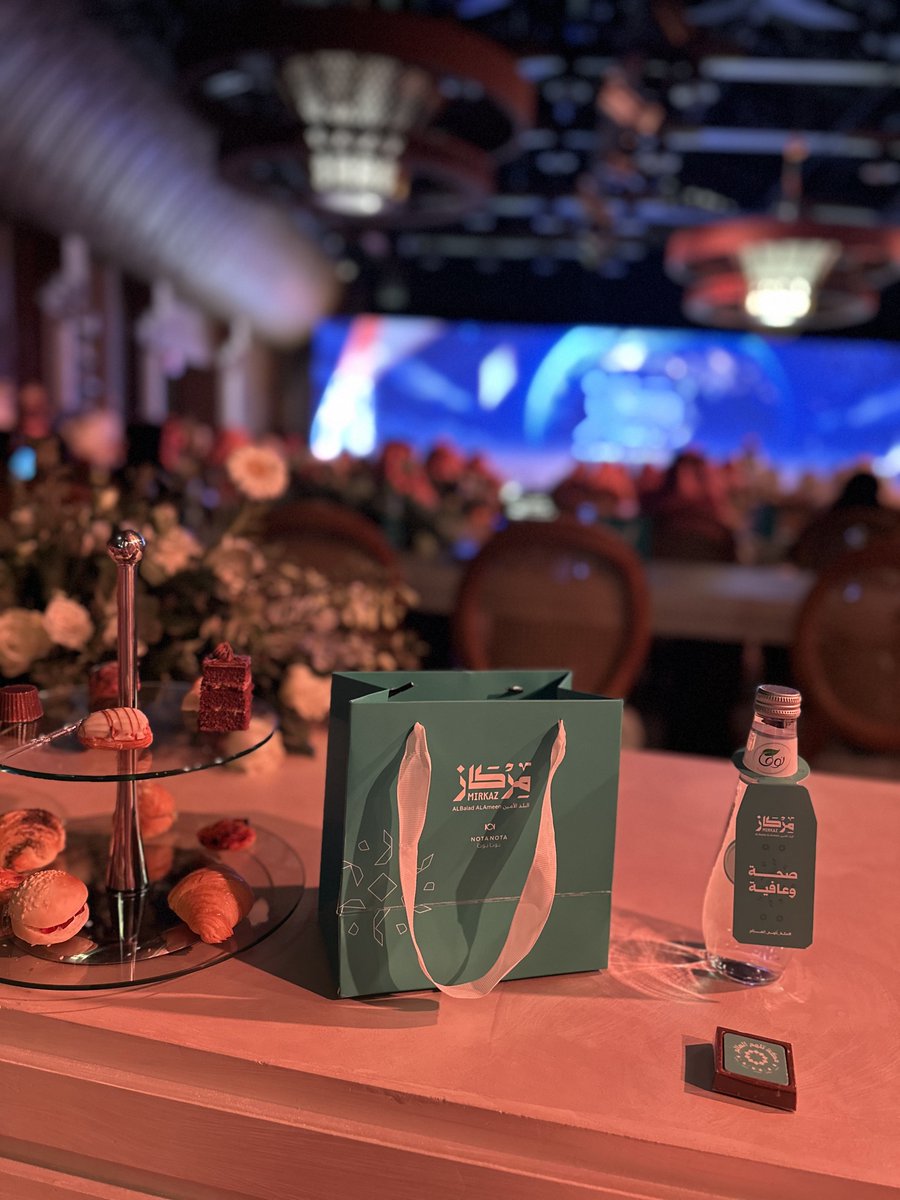 ish_3m's tweet photo. منها يبدأ الأثر، وإليها يمتد الطموح #مكة_تلهم_العالم 
عندما تكون التجربة ملهمة ومميزة، فإنها تترك أثراً جميلاً.

سعدتُ بتلبية الدعوة الخاصة من مركاز البلد الأمين @Mirkazabam ، كانت أمسية استثنائية بكل تفاصيلها، لا سيما الجلسة الحوارية الثرية لصاحبة السمو الملكي الأميرة لولوة الفيصل، التي أثرت الحضور برؤيتها العميقة وطرحها المُلهم.

ويواصل المركاز في كل عام إبهارنا كمنصة تتجدد، بتميز في التنظيم وجودة في المحتوى وروحٍ تعكس مكانة مكة وريادتها . 

الشكر موصول لسعادة الرئيس التنفيذي للمركاز @DAlkhazmari وفريقه المبدع على هذا العمل الاحترافي وجميع القائمين عليه ، والذي يرسّخ صورة مكة كمركز إلهام وإبداع …

#مركاز_البلد_الأمين