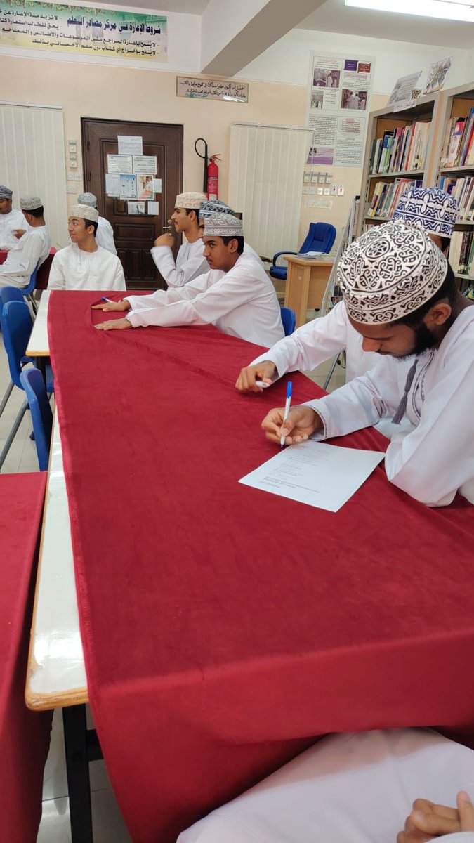 مدرسة عزان بن تميم للصفوف (١٠ - ١٢ ) tweet media