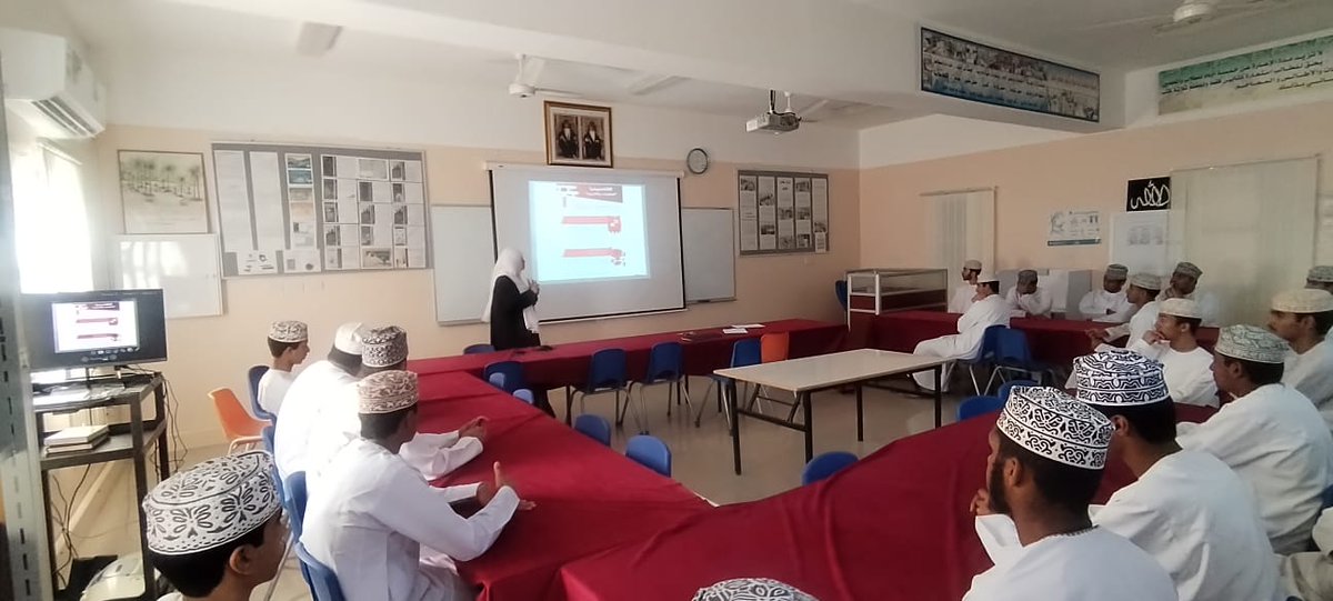 مدرسة عزان بن تميم للصفوف (١٠ - ١٢ ) tweet media