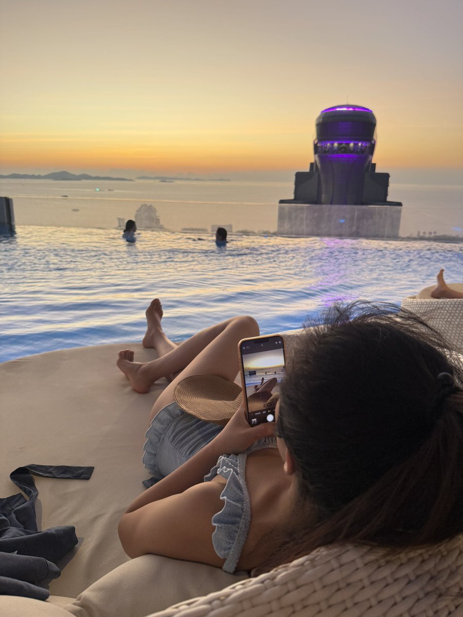 白云和黑土 tweet media