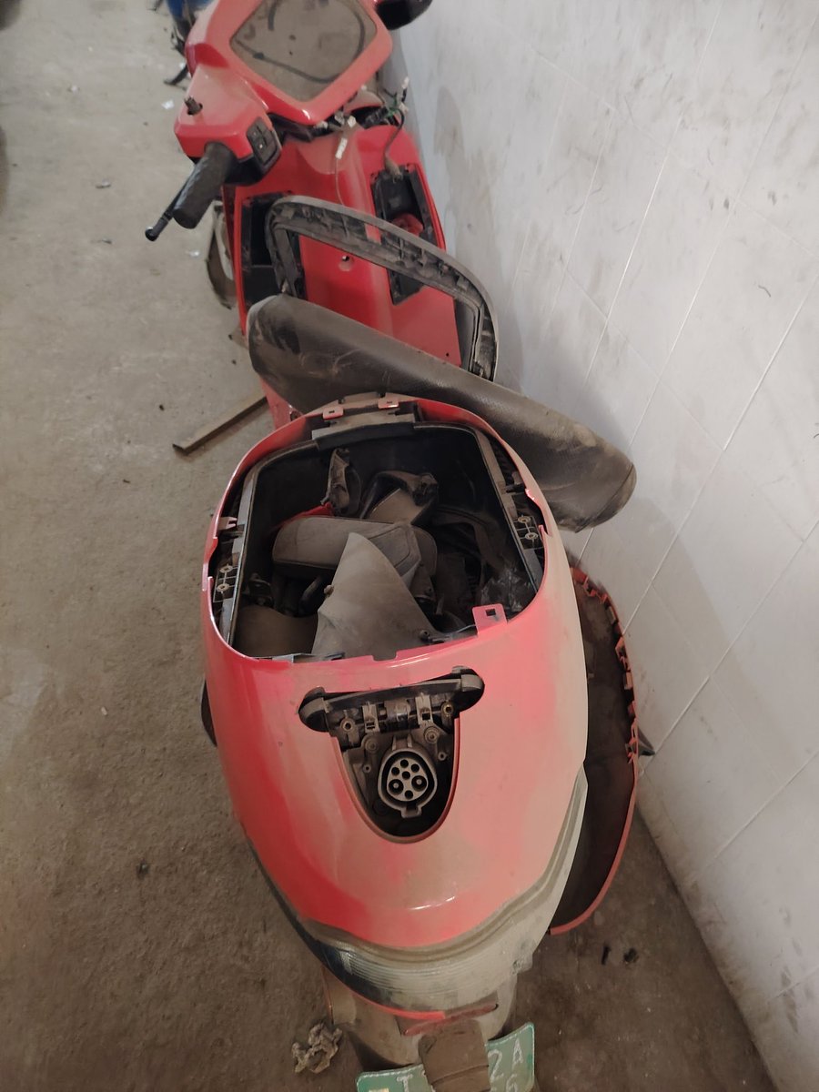 <a href="/DealsDhamaka/">Vineeth K</a> I gave my Scooter for service before 3 months, still my bike was not delivered, this was my Scooter condition, really disheartened to see my bike <a href="/OlaElectric/">Ola Electric</a> <a href="/bhash/">Bhavish Aggarwal</a>