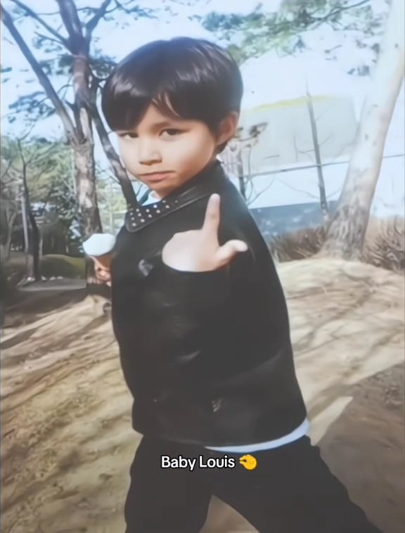 Hullabaloospirt's tweet photo. Udh SMA aja kamu nak🥹😭 cepat bgt gedenyaaa😭👶😍🥰 #Lngshot #Loius https://t.co/UNOc1ySj8c