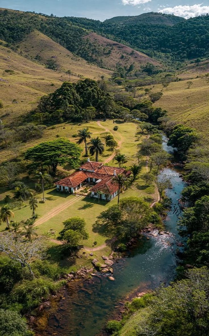 NaturalEye78321's tweet photo. Fazenda Vale do Rio, Minas Gerais, Brazil 🇧🇷 https://t.co/gWwKX6Gxlx