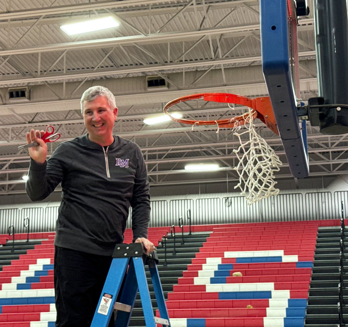 mary luckritz tweet media