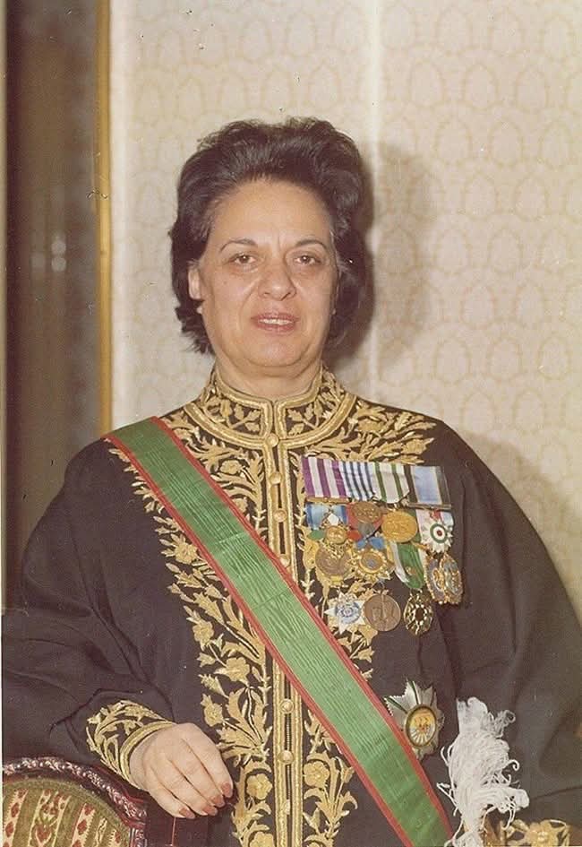 🇮🇷💔 HISTORY: Iran's First Female Minister Executed in 1980 for Refusing to Wear Chador — "I Choose Death Over Disgrace"

In spring 1980, Farrokhroo Parsa, Iran's former Minister of Education, was executed by the new Islamic regime for "spreading corruption." She had devoted her