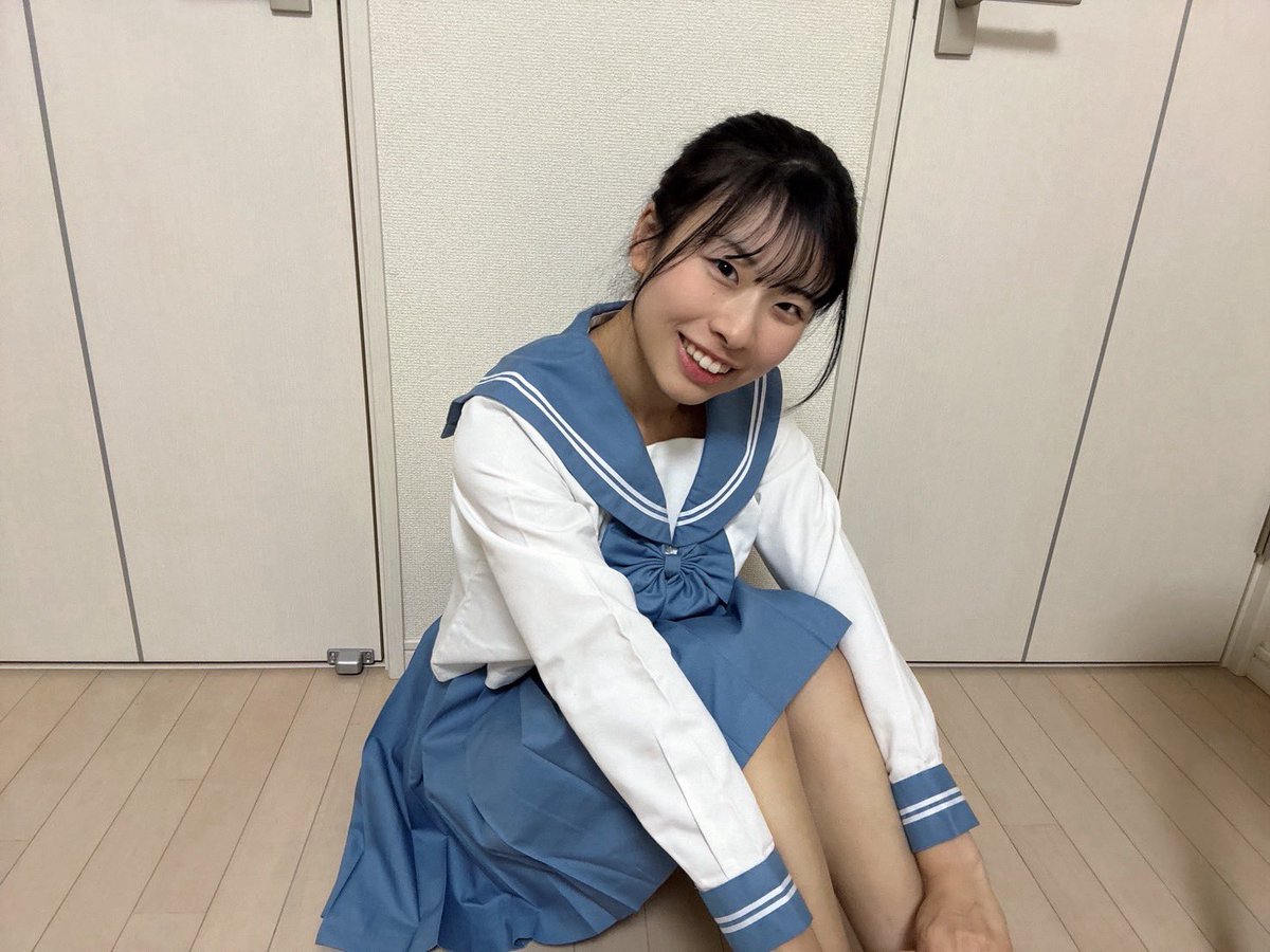 体育座り #セーラー服