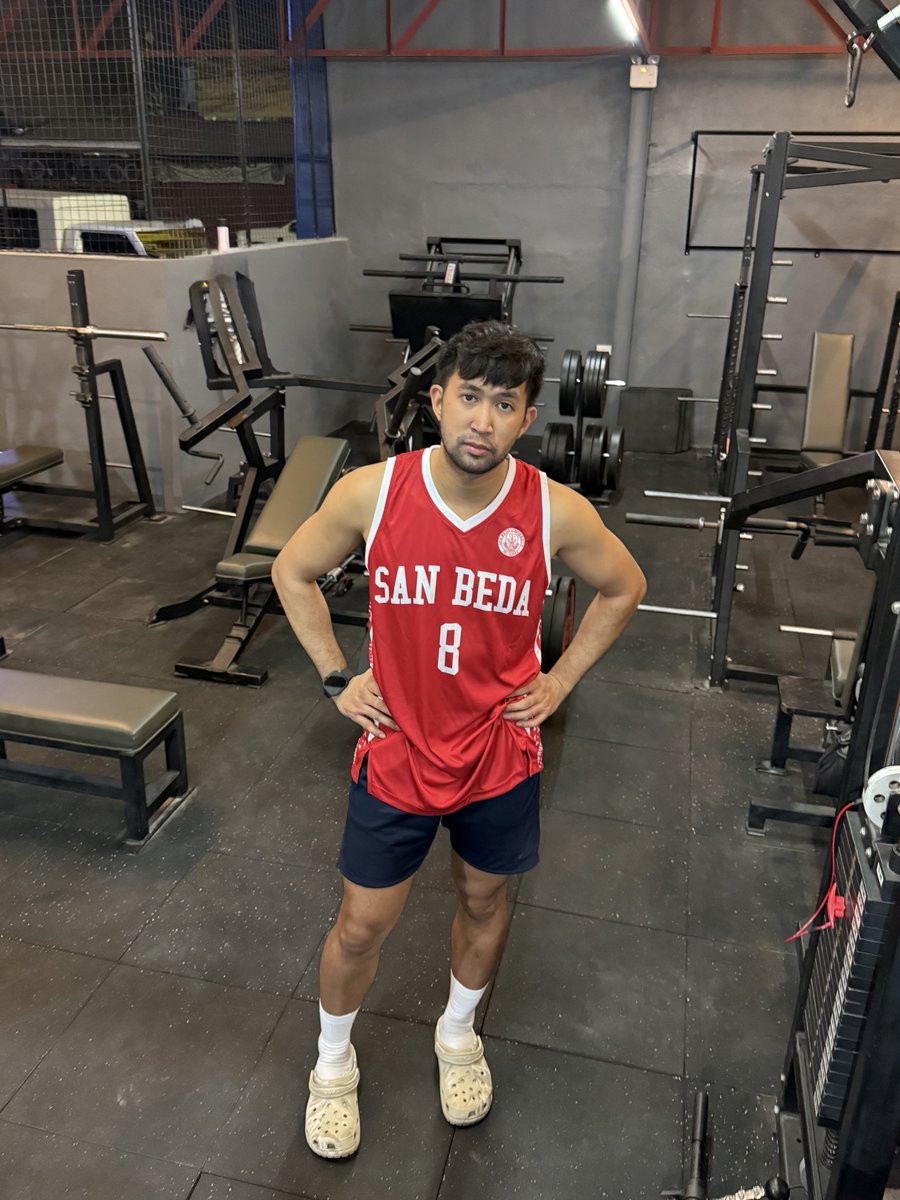 _ggesitejr's tweet photo. I’ve been making efforts to be more active recently, gradually increasing my daily movements, and have even started playing basketball again. Recovery is going well, but I’m still being mindful of my foot movements. 

How about you? How do you stay active while being cautious? https://t.co/bMiWLfc4Ht