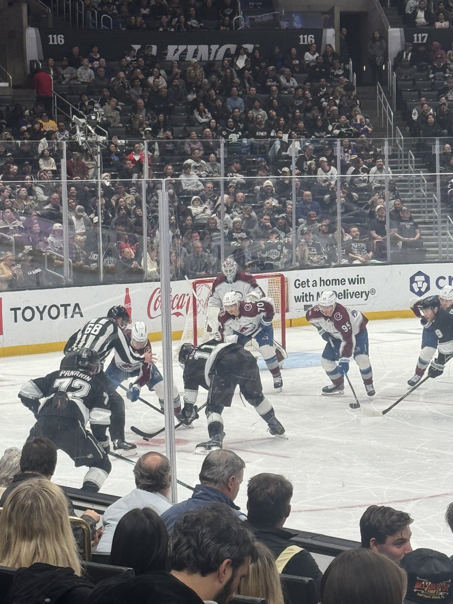 ernieucla's tweet photo. GO KINGS GO!! https://t.co/Jr9uWxNaGM