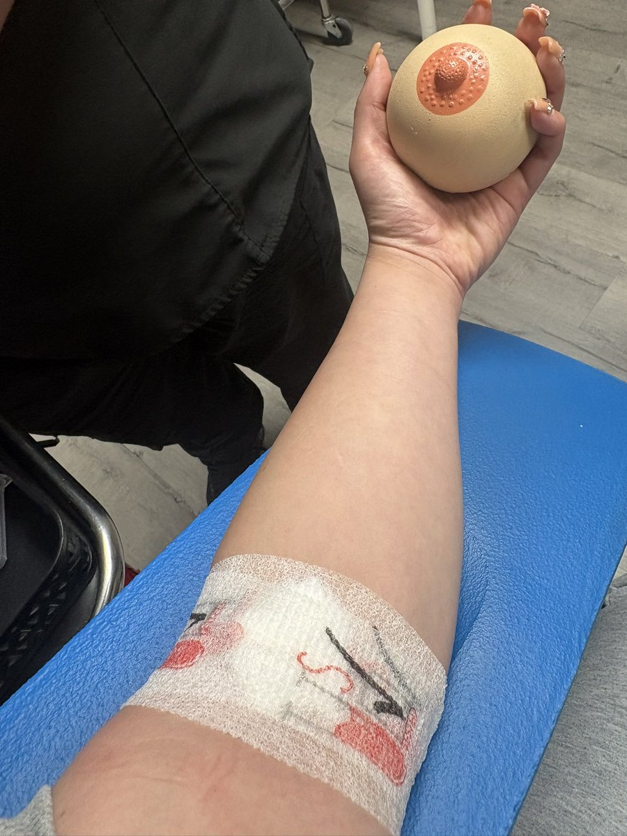 Pakinadiaali tweet media