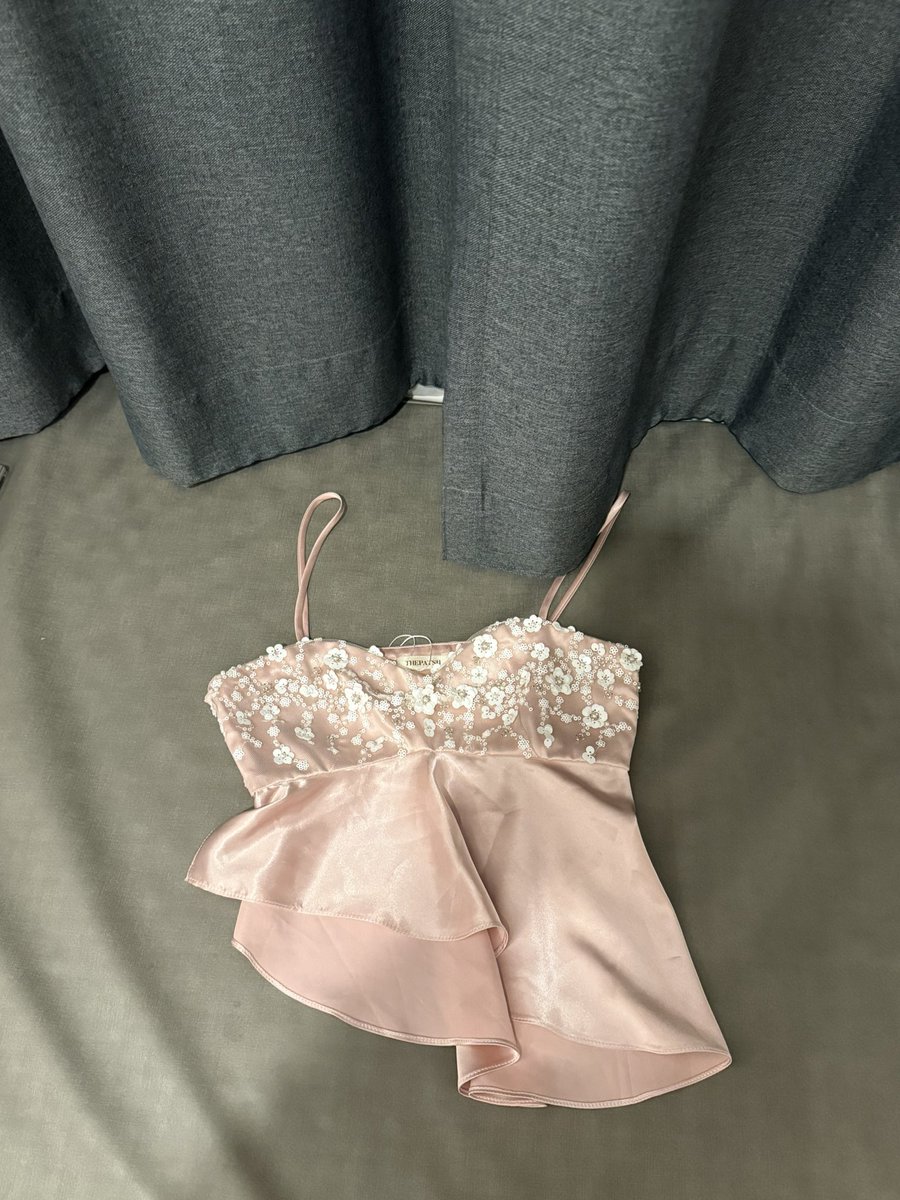 melodykittymiss's tweet photo. ݁ ̮܂݂ ̥۟♡ ݁ ฝากขาย 🧁

Xs bust 30-31used
🎀price 990
(งดต่อขอส่งฟรี)

สนใจทัก݂ line 🏡

#ส่งต่อเสื้อผ้ามือสอง #โล๊ะตู้เสื้อผ้า #ส่งต่อcintage #ส่งต่อstylistshop #ส่งต่อduex 
#ส่งต่อthepatsh #ส่งต่อคสอ #ส่งต่อbeming 
#เสื้อผ้ามือสอง #ส่งต่อfeelfreebkk #คสอมือสอง 
#cintageส่งต่อ https://t.co/klLdi7Pbta