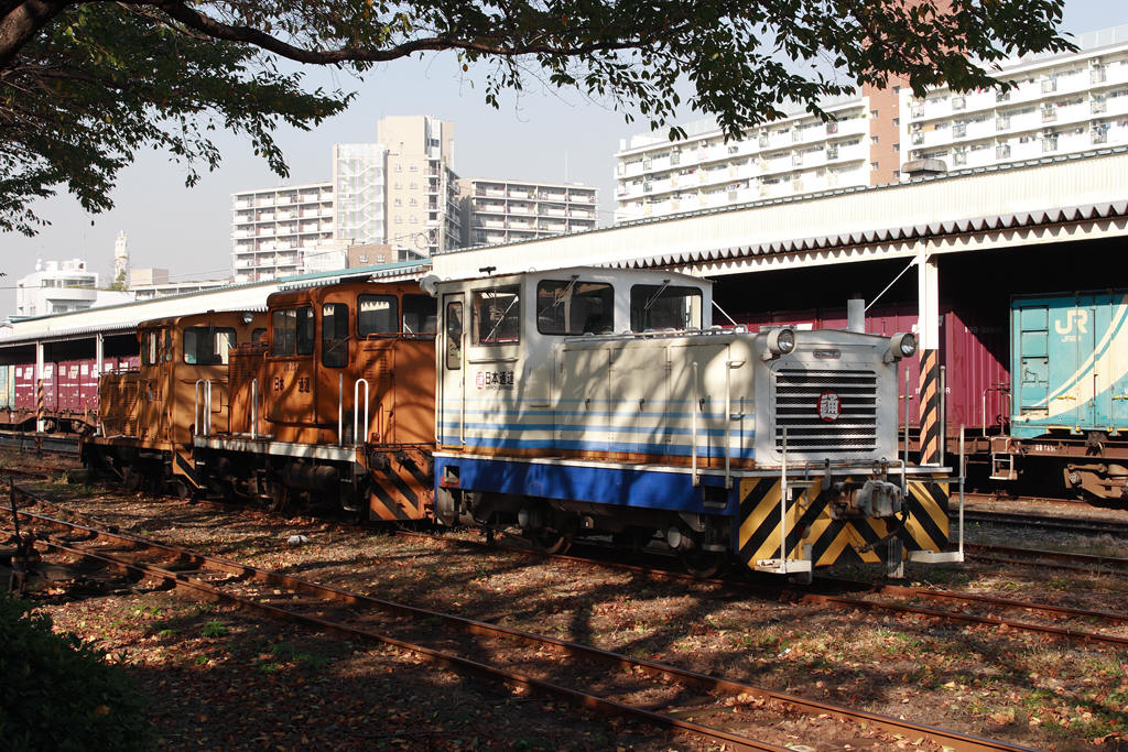 廃止された鉄道が懐かしいぞ。 日本製紙北王子倉庫専用線に行ったのは