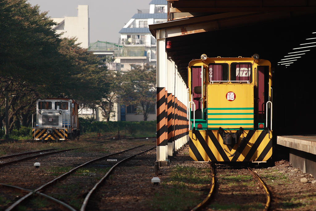 廃止された鉄道が懐かしいぞ。 日本製紙北王子倉庫専用線に行ったのは