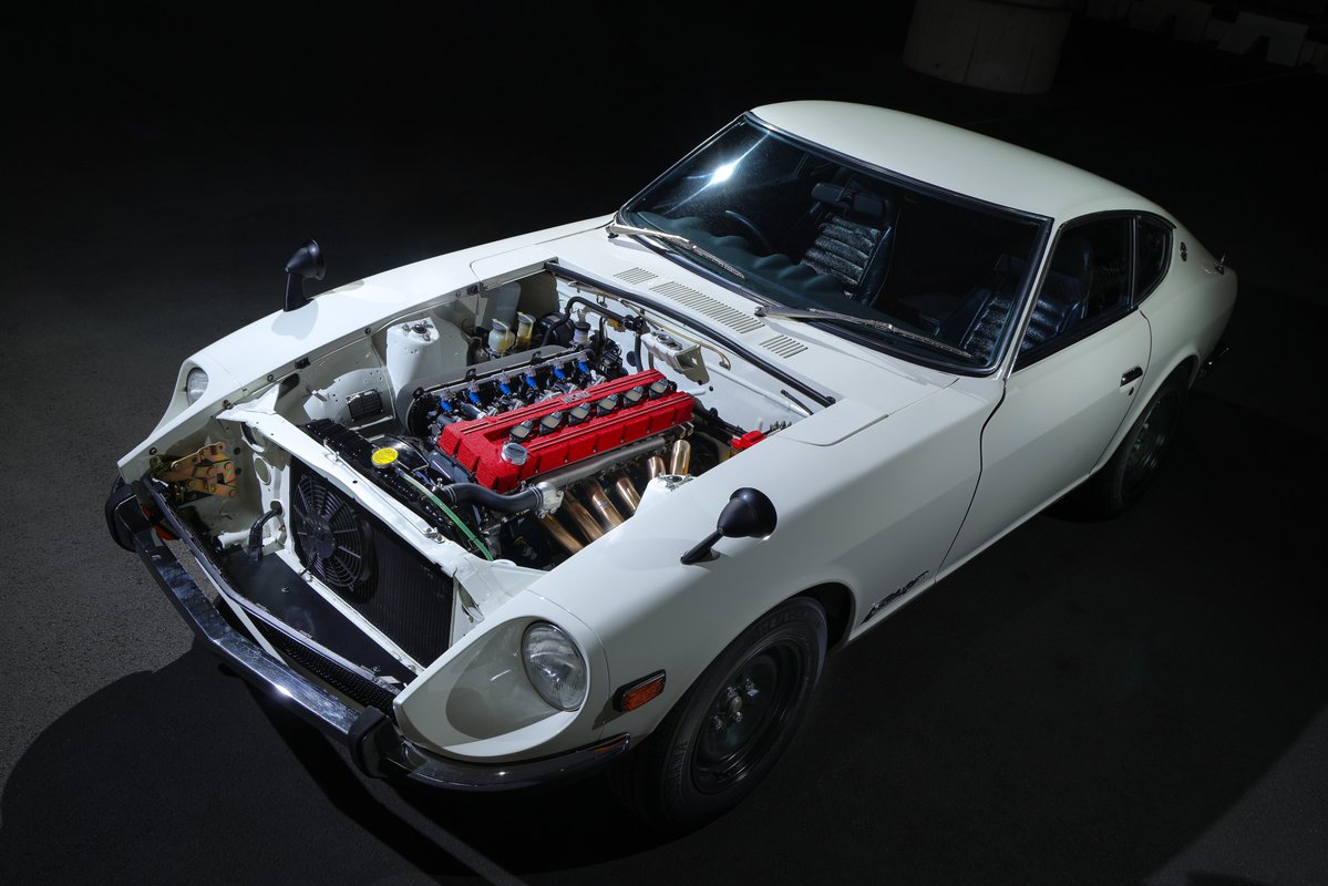 NISMO_JP's tweet photo. 【#Nostalgic2days】

2/22(日)に行われた「ショップデモカー走行入場」🚗

L型6気筒エンジン用DOHC変換パーツキットを搭載した #NISMO のデモカー #S30 が入場

松田次生監督が助手席に😊

Nostalgic Hero公式YouTubeチャンネルの配信アーカイブでご視聴いただけます👀
https://t.co/r8Q0PYMSVE https://t.co/68TEZsh0nO