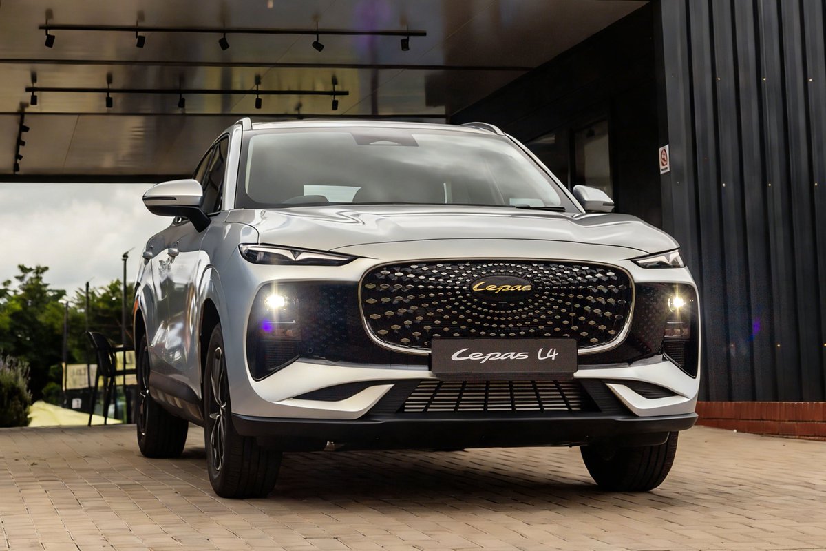 khuleonwheels's tweet photo. Today we’re joining Lepas South Africa for a media test drive of the new L4 SUV. We’ll be spending some time behind the wheel to see what it’s about. Full details and first impressions to follow.  

#LepasSouthAfrica #DriveYourElegance #LepasL4 https://t.co/JkZr4HyVYp
