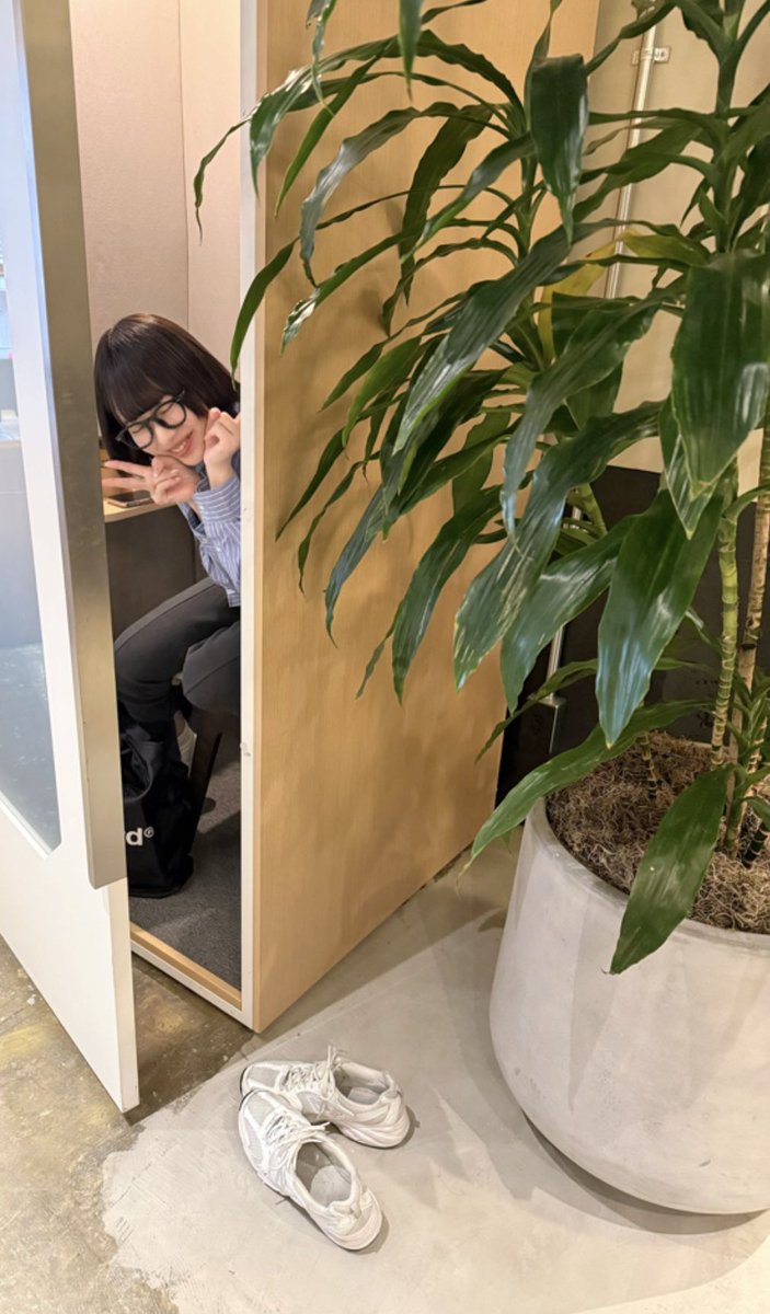 LUCY STAFF tweet media