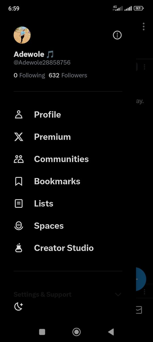 Abeg make Una no unfollow me oo na my landlord dey @ work oo🙏🙏