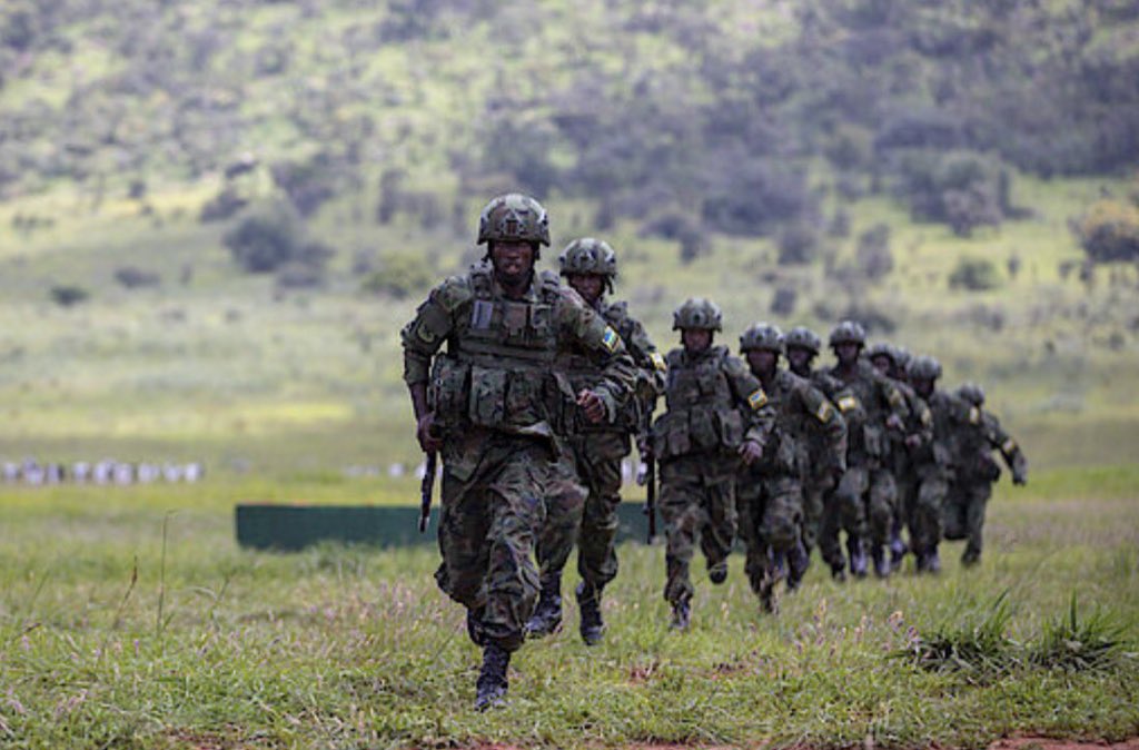 cyusa000's tweet photo. Ukubaho kwacu, #Abanyarwanda, tugukesha #Urukundo, #Ubwitange, no #Gutsinda bya #RDF.
#RDF bakiri #Inkotanyi, bahagaritse Jenoside yakorewe #Abatutsi
#RDF yadukijije Abacengezi (FDRL)
Ejo bundi #RDF yarinze #Rubavu.
✍🏿Twese~Turi#RDF 💪
✅ Iki ni cyo gihe cyo kuba #RDF https://t.co/pBd4Ahp1AG