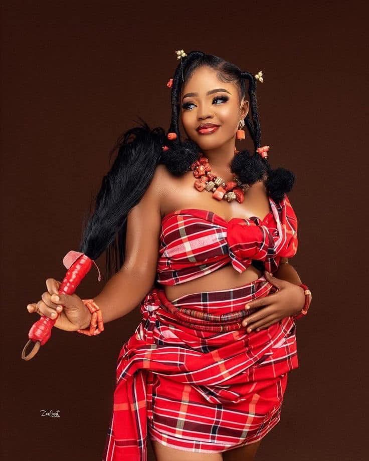 Delphine Rose tweet media