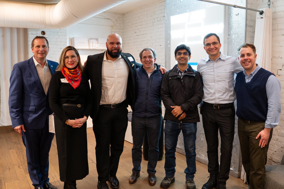 Mediafly tweet media