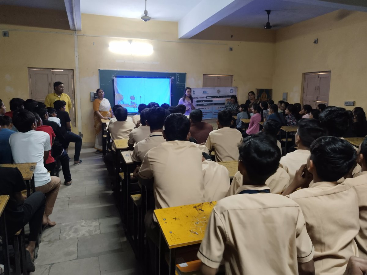 Iplabkheda's tweet photo. Successfully conducted an IP & Awareness Program at Santram Vidhyalaya along with an informative session on Lunar Eclipse. Students actively participated and learned about Intellectual Property rights and the science behind celestial events. 🌍🔬 #WorldIP #AwarenessProgram https://t.co/Q96heB9uJ6