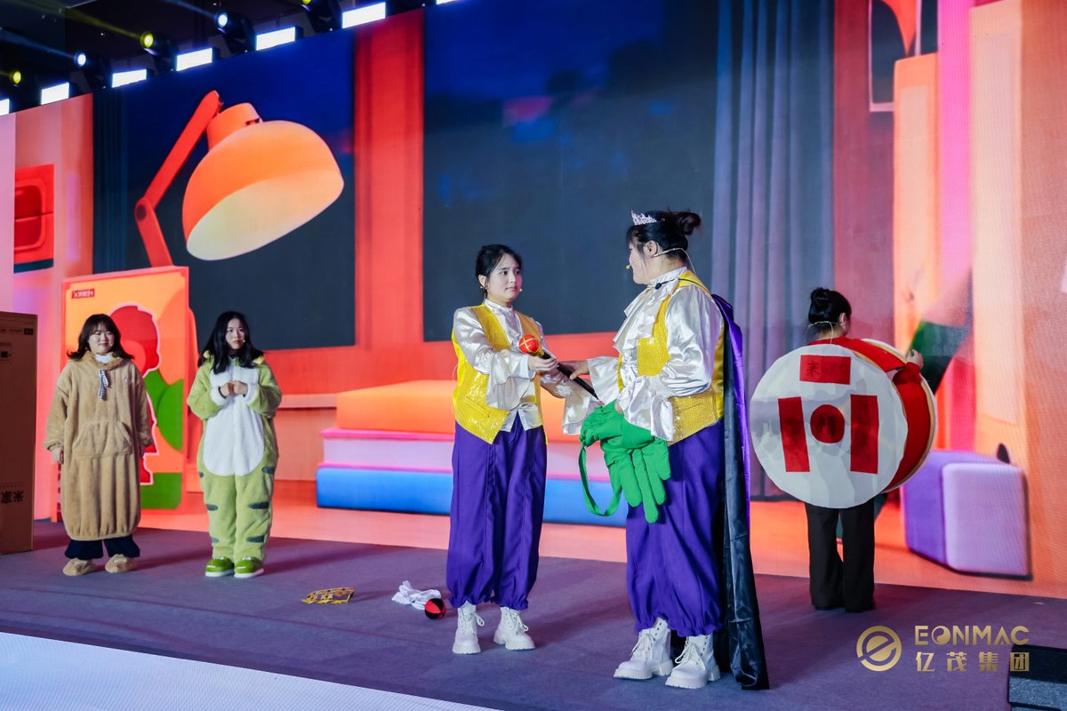 EvangelChina's tweet photo. 🌌 27 Galaxy Legion members.
🎭 Stage lights. Big energy.
🚀 2026 starts now.
#GalaxyLegion #EONMAC #AnnualGala #NewJourney https://t.co/jyEoKlgHjG