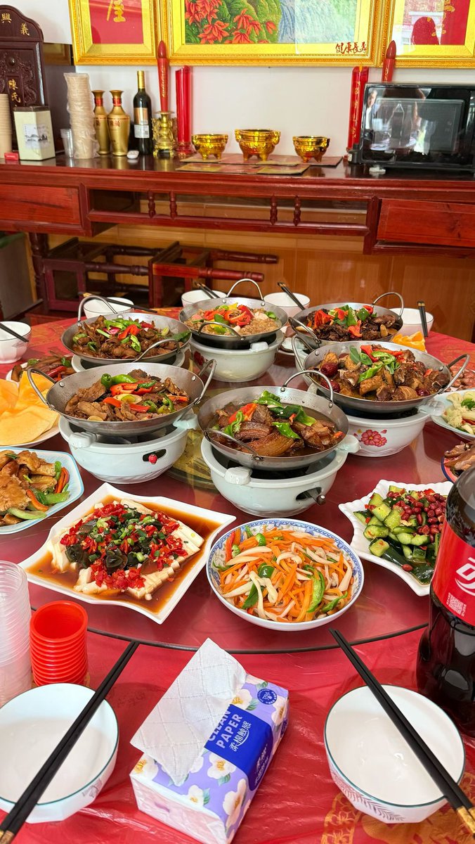 可惜你不是安徽人！元宵节快乐兄弟们！晚上在老家！