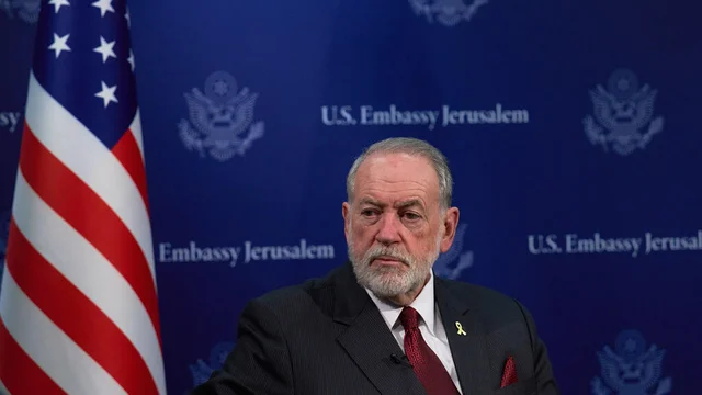 🇺🇸🇮🇱 The U.S. ambassador in Israel says Americans have very limited ways to leave right now, and the embassy can’t evacuate or directly help people get out.

He suggests taking an Israeli Tourism Ministry shuttle bus to Taba in Egypt to catch flights, and says Jordan is