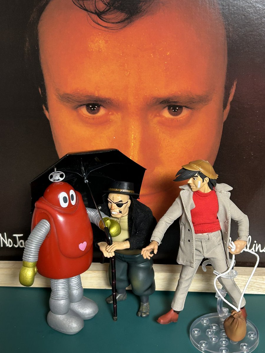 矢吹丈: 「おっつぁんヨ〜、雨で月食とやらを見れねぇじゃないかー」

丹下段平: 「フィル・コリンズ🌕で我慢しろ」