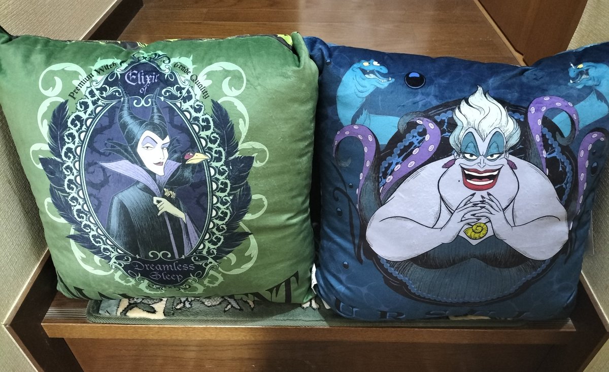 オンラインのときはいらんやろってスルーしたのに、実物見たら