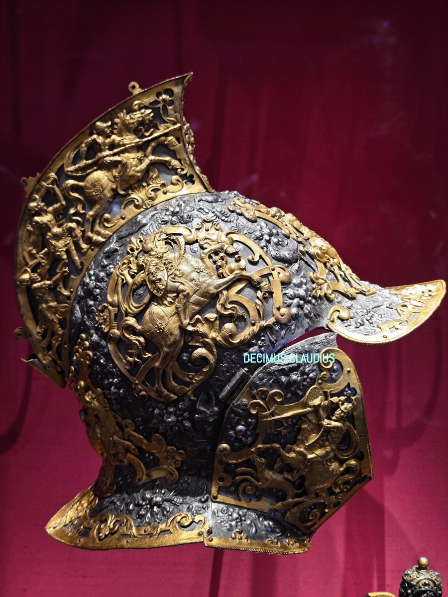 decimusclaudius's tweet image. An incredible helmet made in Augsburg, Germany between 1594-1599. It is on display in the Royal Palace in Dresden, Germany.

#dresden #germany #helmet #augsburg #casco #renaissance #deutschland #sachsen #fineart