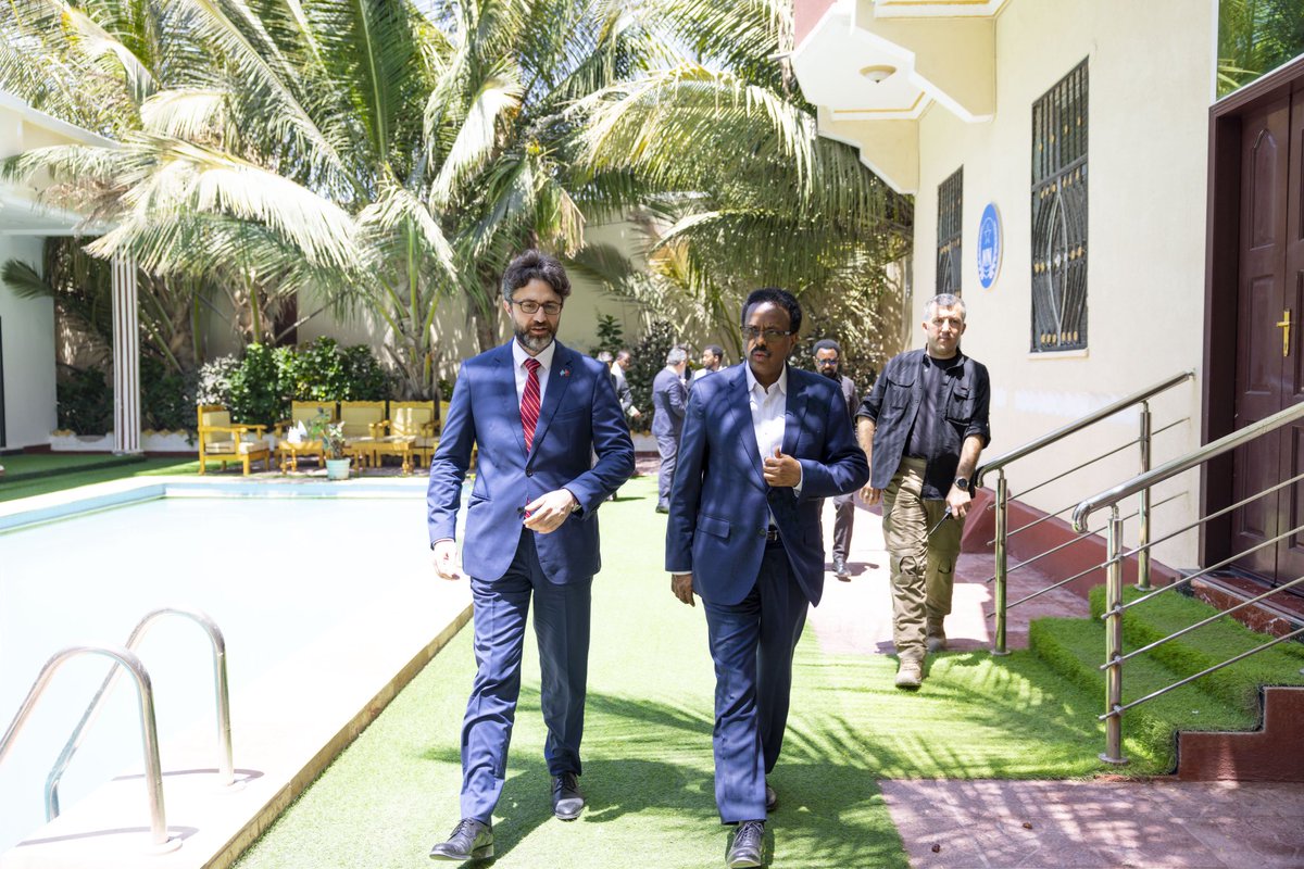 M_Farmaajo's tweet photo. I had productive discussions with the Ambassador of the Republic of Turkey to Somalia, H.E. Ambassador Alper Aktaş today in Mogadishu. I thanked him for Turkeys unwavering support of our people and country. We also discussed the political situation and security in the country. https://t.co/BOtIYCKmTc