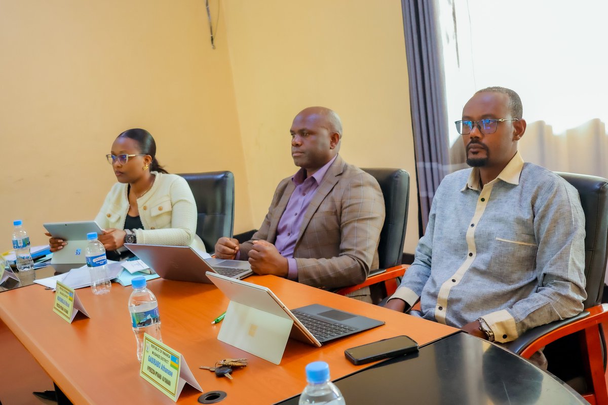 Baraganira kandi ku ishyirwa mu bikorwa ry'Imihigo y'umwaka wa 2025/ ...