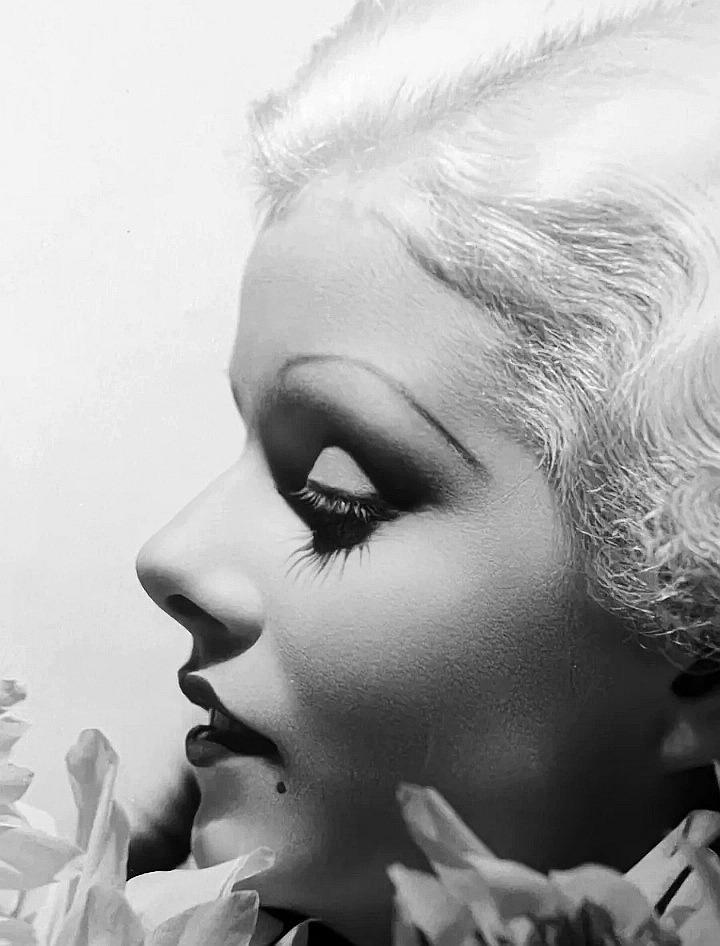 Remembering Jean Harlow on her 115th birthday!

(📸- George Hurrell)
