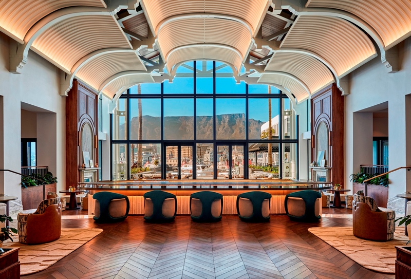 thenewspapersa's tweet photo. Where heritage, place and contemporary luxury meet at the foot of #TableMountain. InterContinental unveils the reimagined InterContinental #TableBay #CapeTown at the iconic #VandAWaterfront. π https://t.co/daR4KqsUqo https://t.co/tpCIKOZQY6