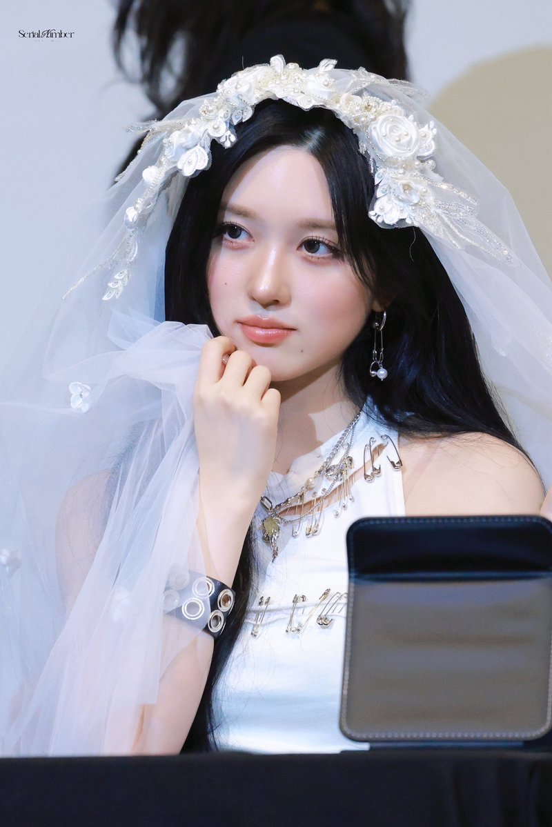 Serial number tweet media