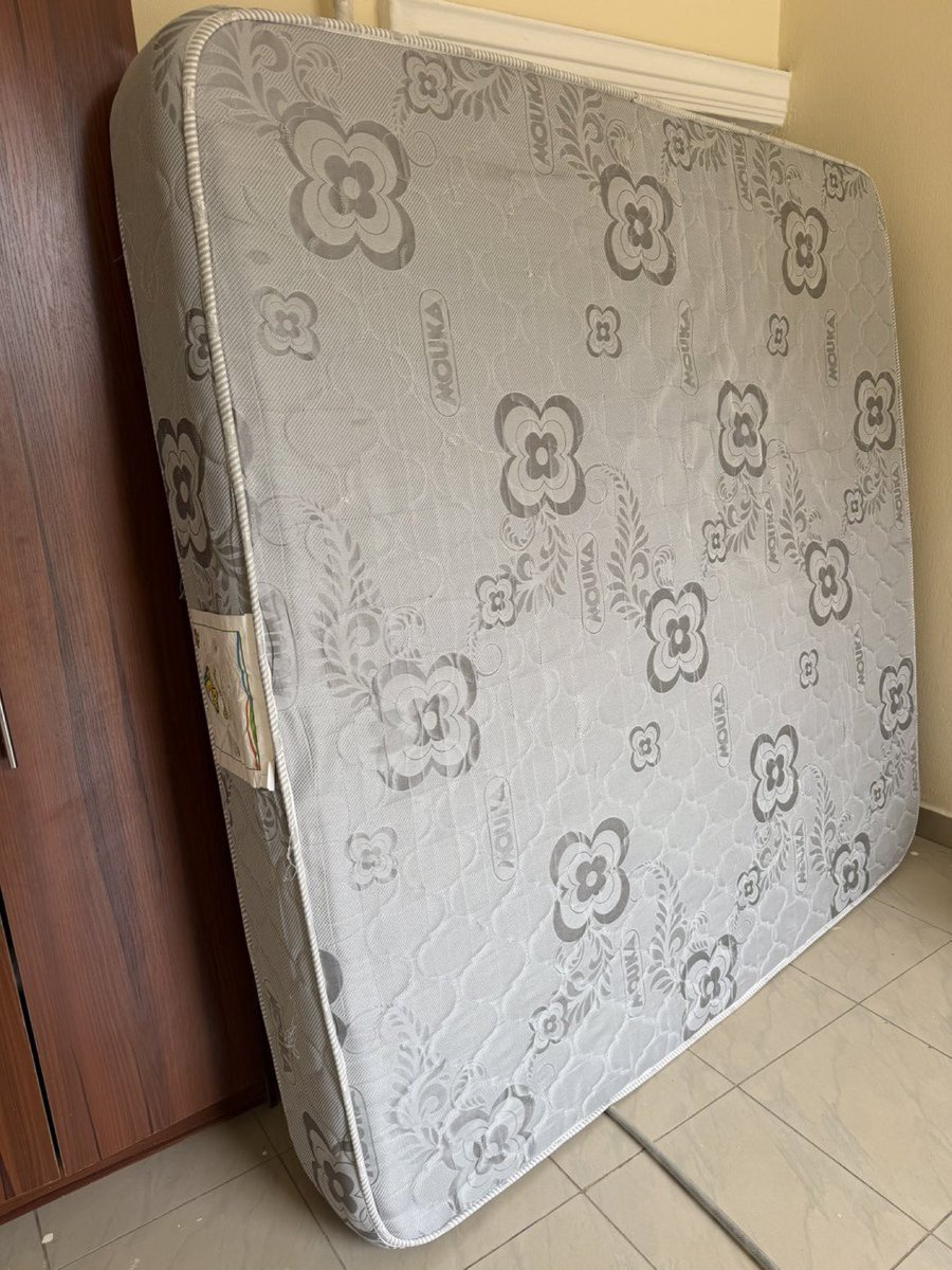 3 months old 6x6 10inches Mouka Mattress for Sale‼️ with receipt.

150k only.
📍 Abuja

Please rt