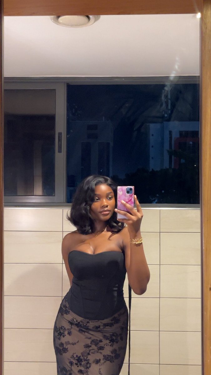 Flames🔥 tweet media