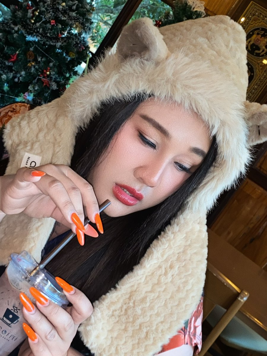 อ่อนหวานสาวสอง tweet media