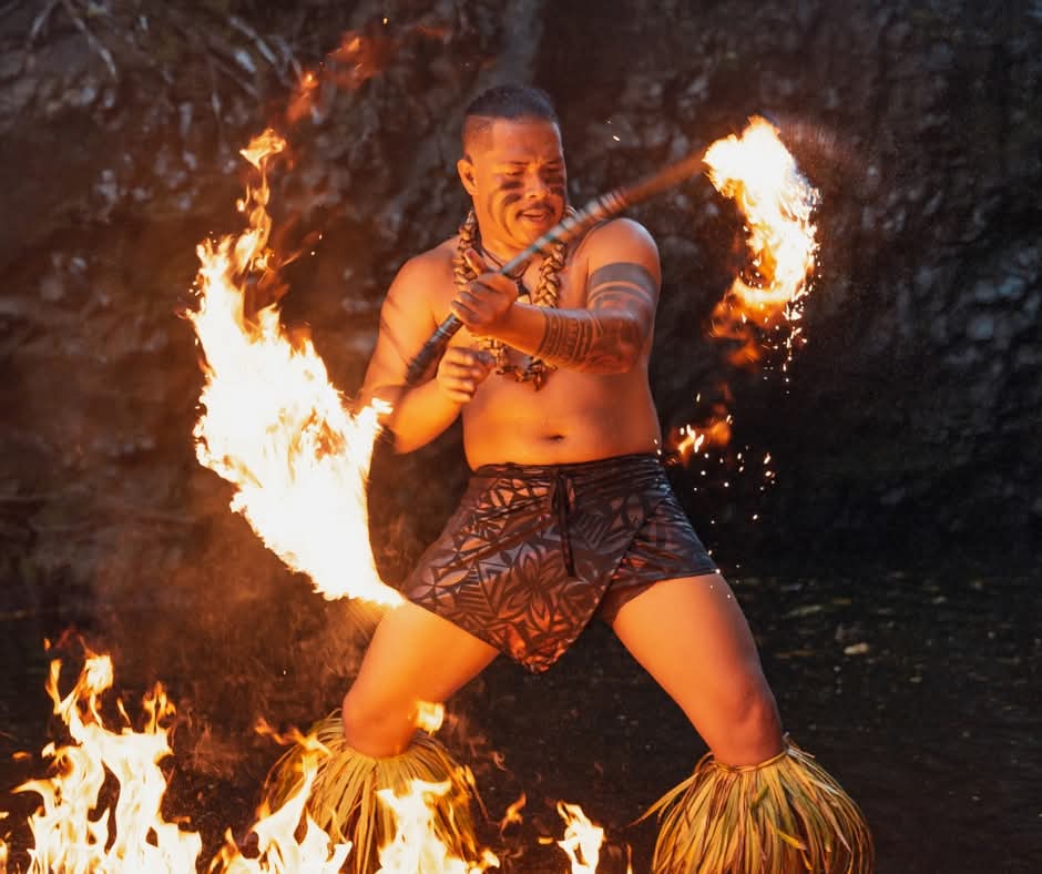 RepPlusUK's tweet image. Samoan pese (song) and siva (dance) are shaped by rhythm, storytelling, and community. Performed at celebrations, ceremonies, and fiafia nights, each song and movement shares stories of family, history, and island life.

#BeautifulSamoa  #BucketListDestination #RepPlusClient