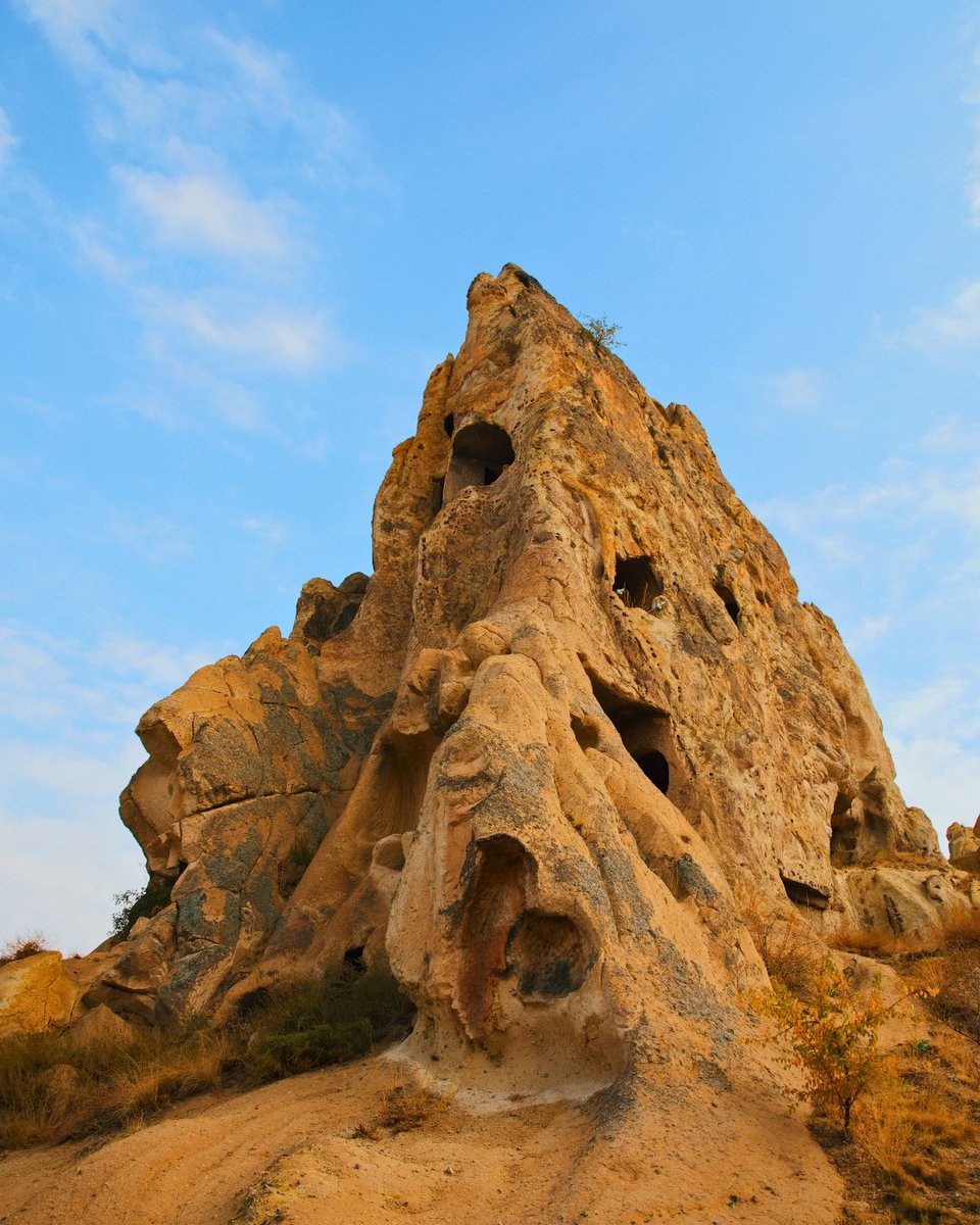 GoTurkiye's tweet image. Churches in stone, stories in colour, history everywhere you look. Göreme Open-Air Museum, a UNESCO World Heritage treasure. #Cappadocia

For more, follow:
instagram.com/gocappadocia