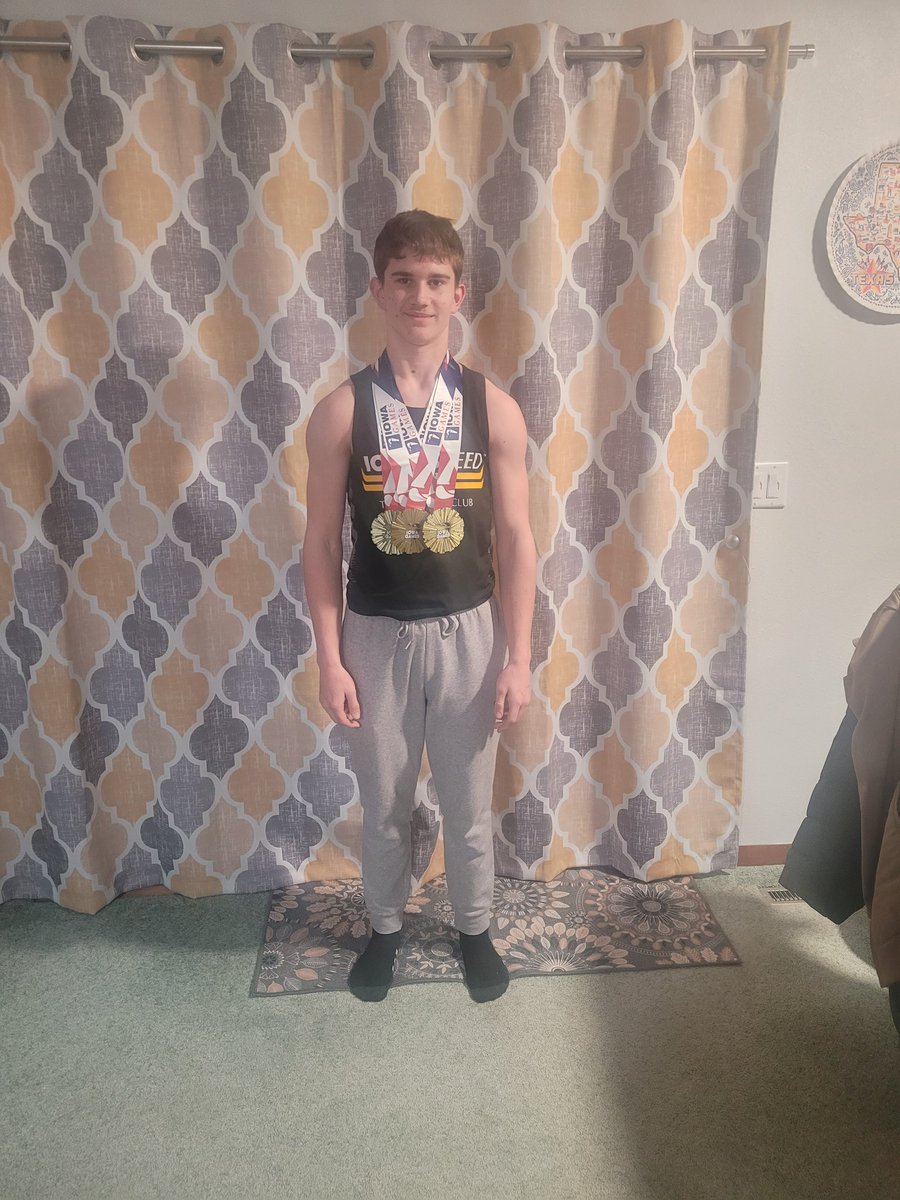 ajepson11's tweet photo. Asher Jepson Running For Mid prairie H. S. 
Wearing his Brother Kadin old Iowa Speed Jersey.
Iowa Games 3 Golds
LJ 14'2"
60 M 7.56 PR
200 M 24.32. PR https://t.co/eyTesLXXRZ