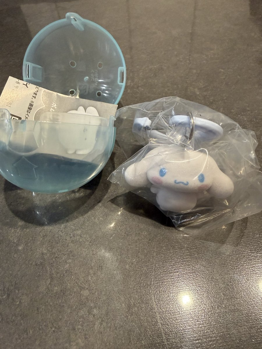triinon's tweet photo. 【交換】サンリオ　カラフル カラビナ マスコットチャーム　ガチャ

譲:シナモロール
求:マイメロ

郵送交換希望。
お気軽にお声掛けください。 https://t.co/eCkKl2vDoe