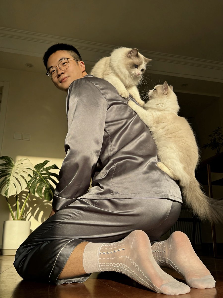 Roy Navi tweet media