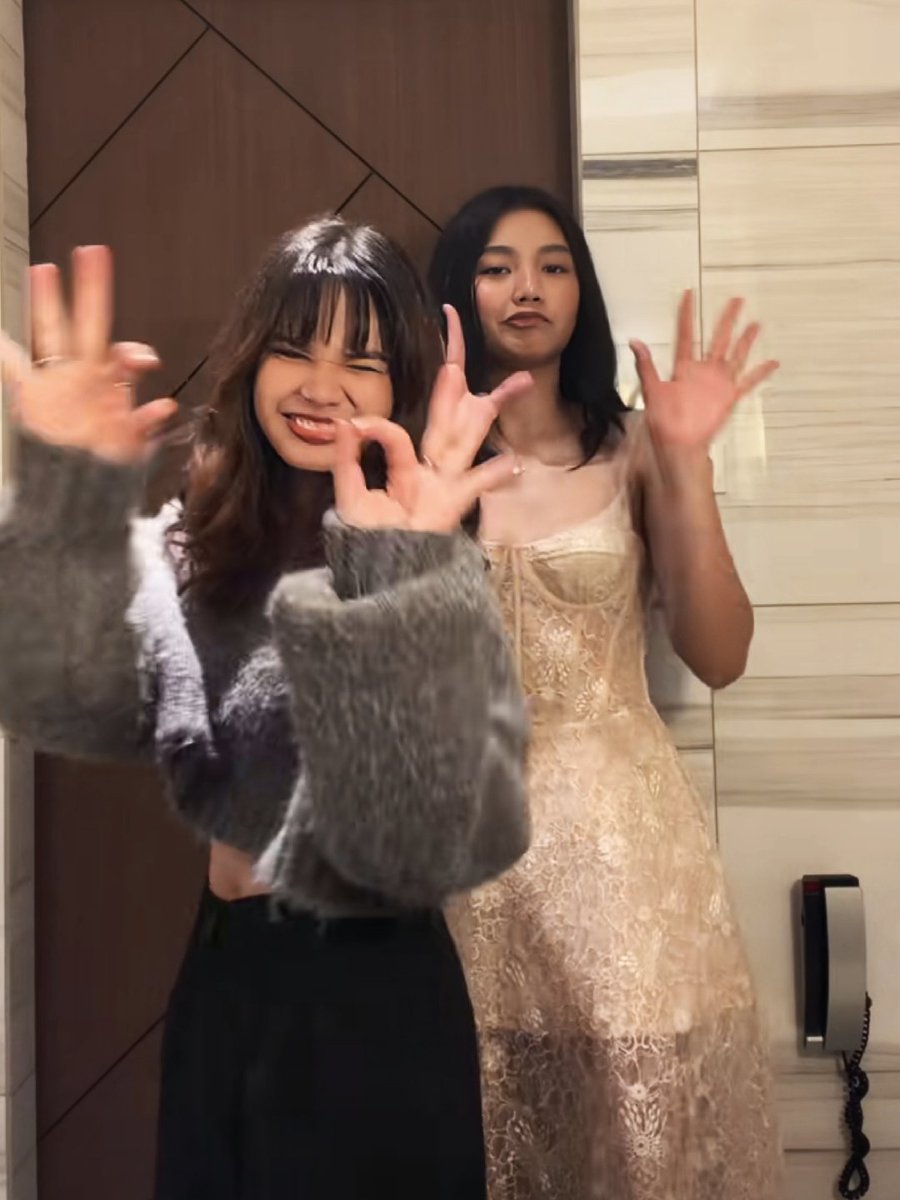 Meyow24's tweet photo. Big guy trend With Prinley pero wala daw silang big guy. 

2/3 PAL 4.

#AshleySarmiento #PrincessAliyah #Prinley #Pal4 https://t.co/YY6ydvtxn8