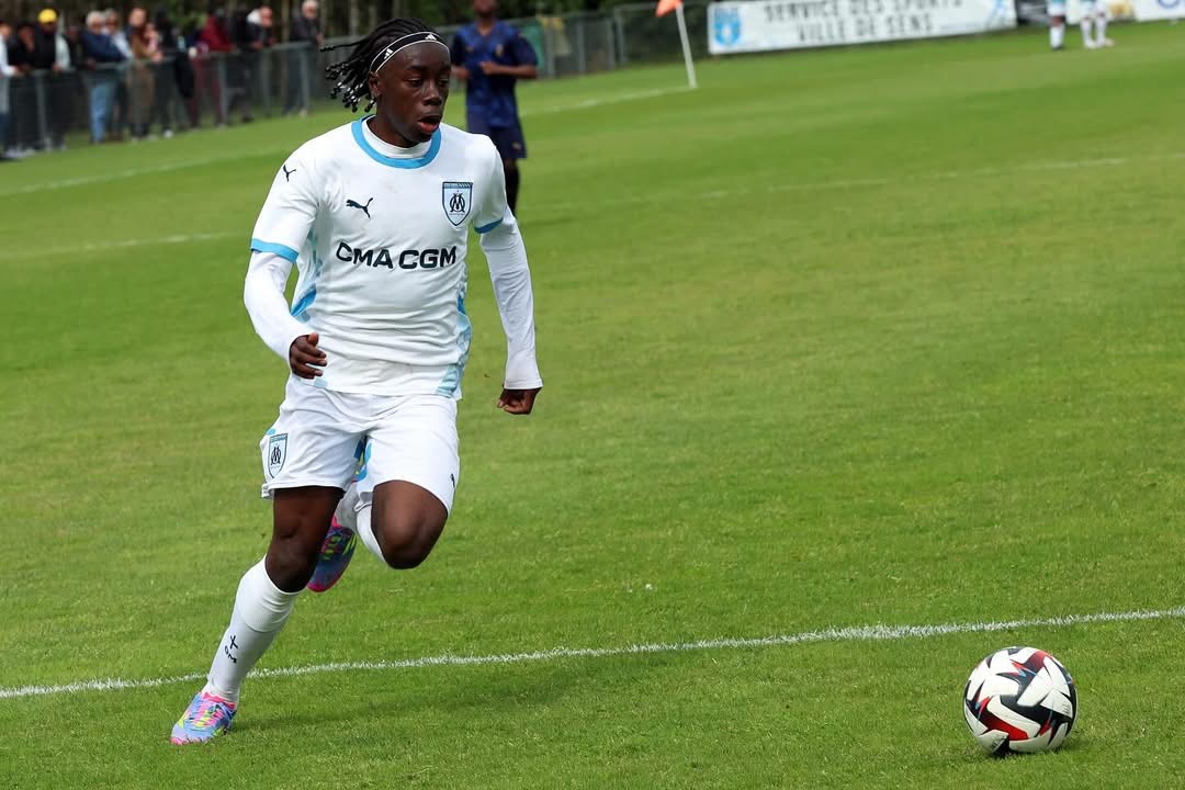 Déjà convoqué en octobre 2025, le futur #OMU16 Edson Mbengi (2011, ATT, Castanet FC) a de nouveau été appelé en #U15FRA 🇫🇷 👏

Convié à plusieurs matchs amicaux / tournois depuis l'été 2024, Edson a signé un contrat ANS avec le <a href="/OMCdF/">Les minots de l’OM</a> qu'il rejoindra l'été prochain.