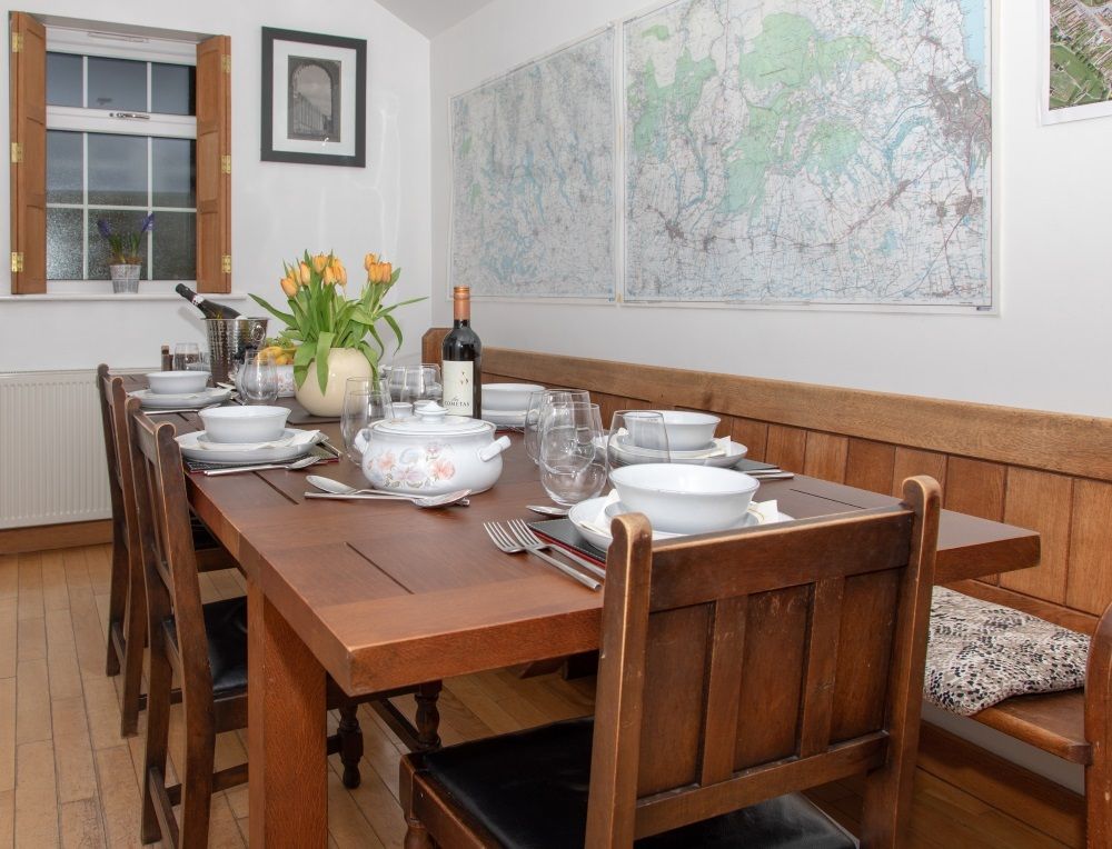 WeAcceptPets's tweet photo. 🌸 Spring Escape to Helmsley 🌸

Holly-Garth has availability for the week or weekend of 6th March 2026, offering the perfect opportunity for a relaxing countryside escape. 🌼

Accepts 🐶
https://t.co/qo0HGiKwMs 

#Helmsley #LateAvailability #LastMinuteGetaway @hollygarthhols https://t.co/AMLk6bkrV5