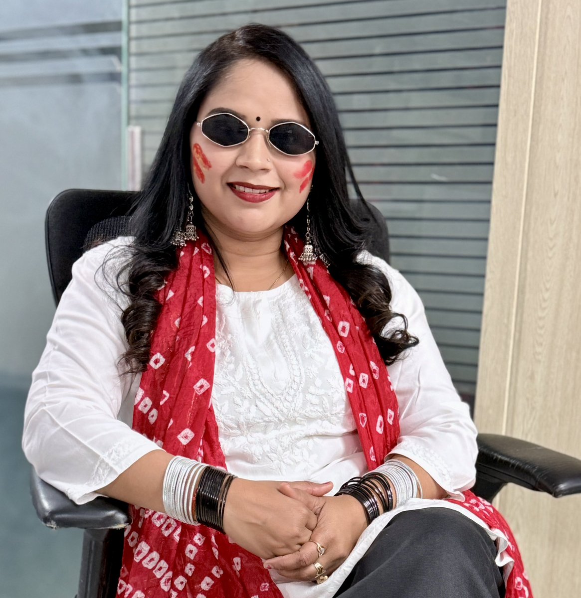AnchorGarima's tweet photo. जो हूँ, वही काफी हूँ।

#BossLady
#ConfidentWoman
#garimabajpai 
#anchorlife
#anchorgarimabajpai https://t.co/ewOIU2s1sG