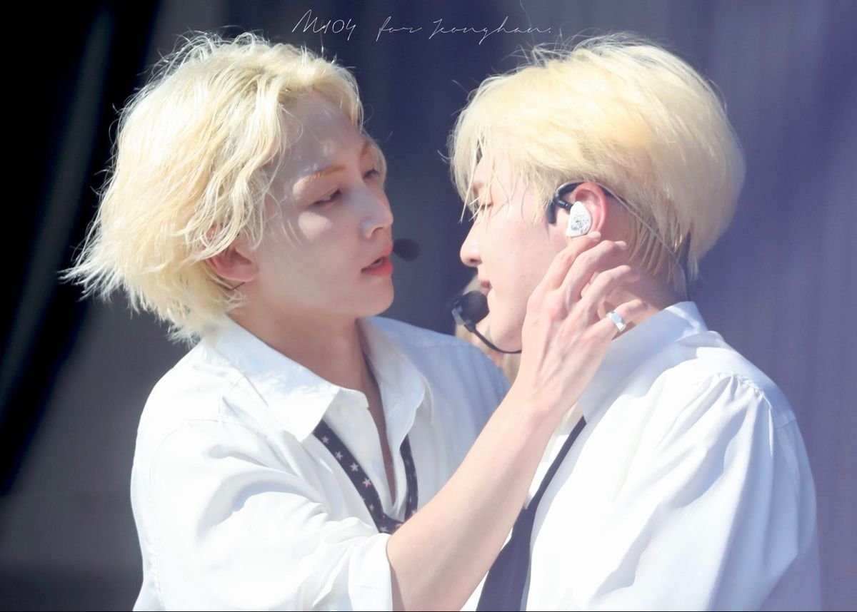 cheolhanglazer's tweet photo. what if i just start crying https://t.co/duMQALkToT
