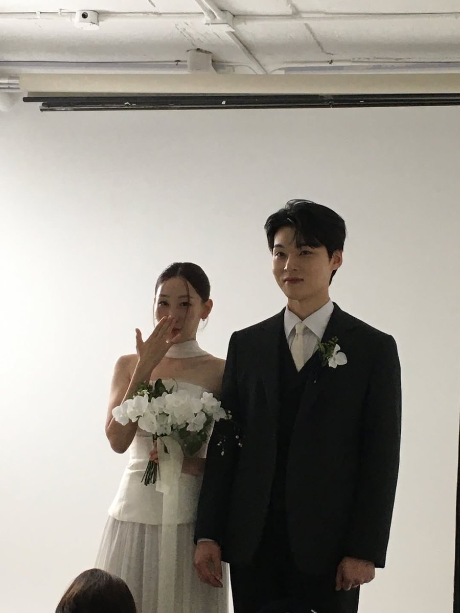 wsbdj's tweet photo. guysss!!! happy news coming from our lucy 🎹 sessionist &amp; 🥁 sessionist 

congratulations to the couple! may happiness always bless them🩵 https://t.co/IqtrWH3PtD