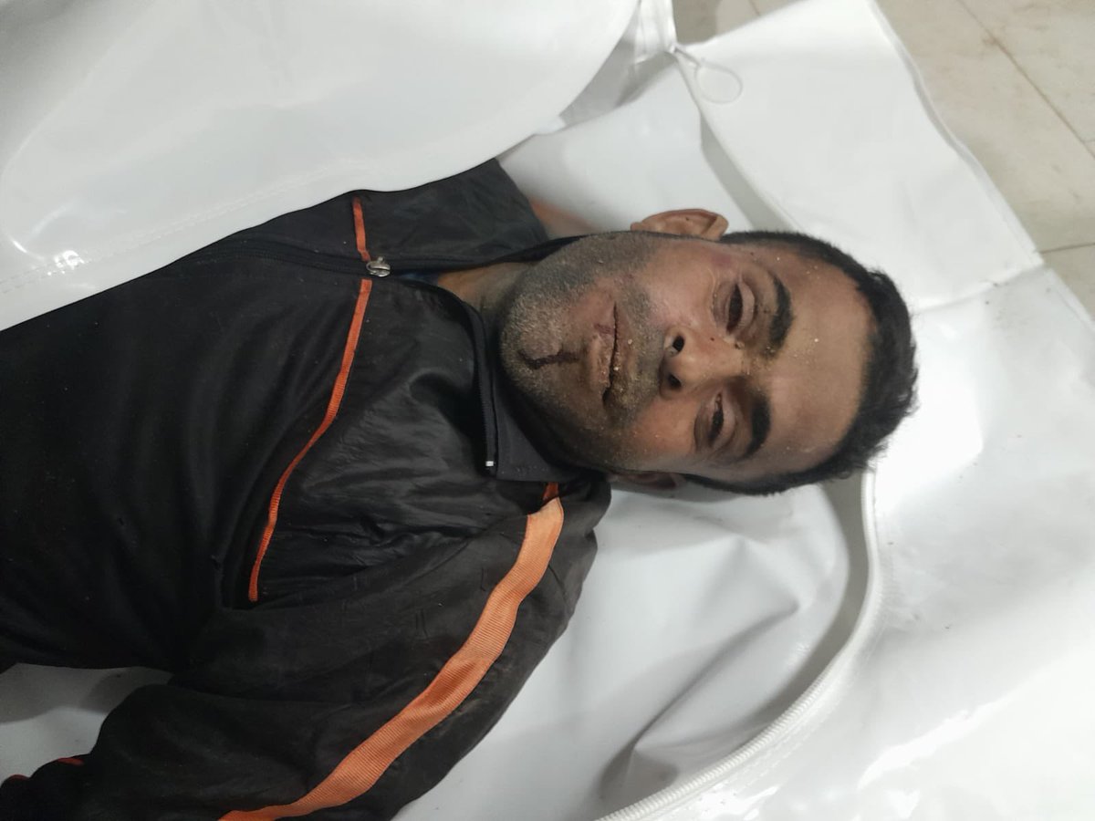 AbujomaaGaza's tweet photo. Displaced person has been killed in Israeli bombing of Khan Younis.. https://t.co/j6RWmo1dWr